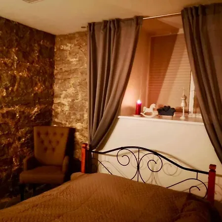 Apartmán Villardi & Free Parking *